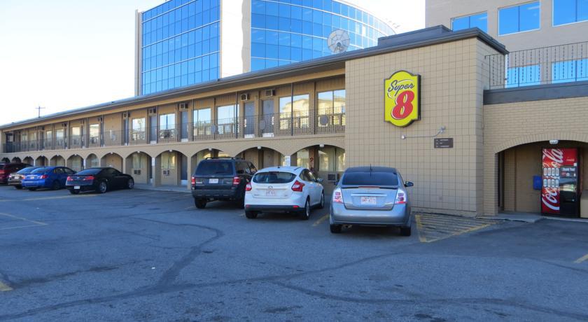 Super 8 Calgary Village YYC Exterior foto