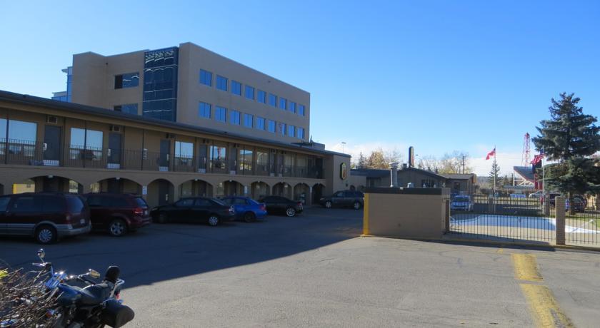 Super 8 Calgary Village YYC Exterior foto